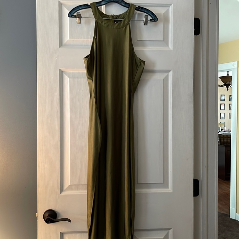 Bodycon Calf-Length Dress with Halter Neckline